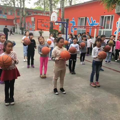 🎉🎉殷都区水冶镇 东北街小学三三班🏀篮球社团🎉🎉