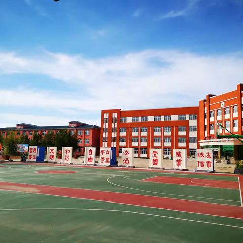 卧牛河镇明德小学学生宿舍消防安全逃生演练