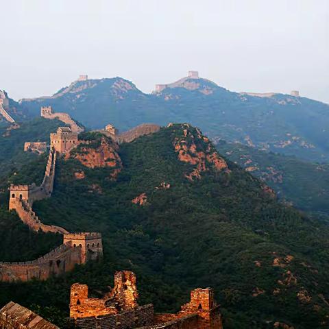 万里长城，金山独秀