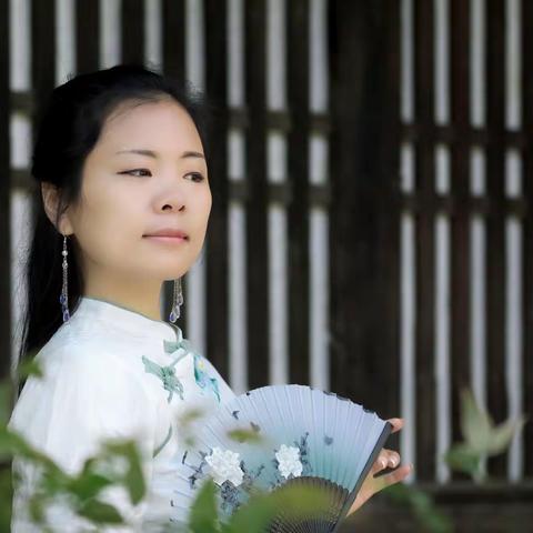 让唐韵古风，跟爱同行