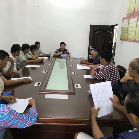 台盟海口市委会赴甲子镇琼新村开展慰问贫困户和扶贫政策宣传活动