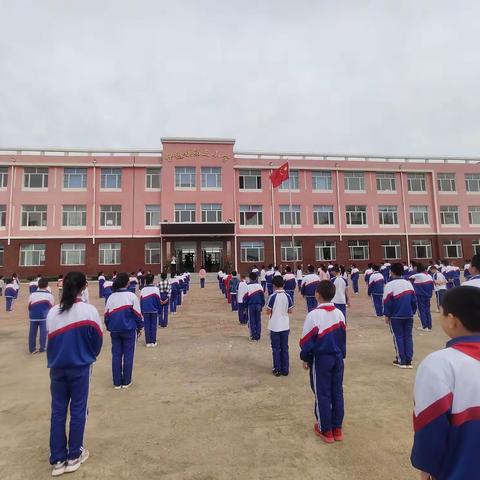 “普通话诵七十华诞，规范字书爱国情怀”暨伊通镇满族第五小学校推普周系列活动