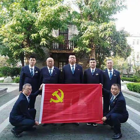 重庆党总支第五党支部党员志愿者服务活动