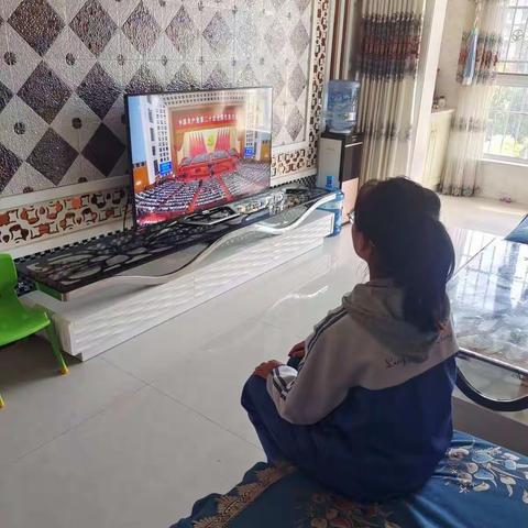 “喜迎二十大，传承红色基因”—灵武四中八（7）班观看党的二十大记录