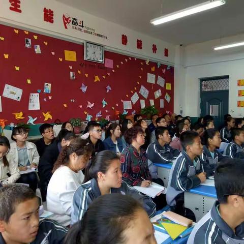 灵武四中共同体学校数学课堂教学研讨交流活动顺利举行