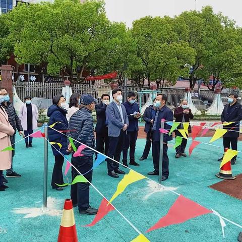 省委教育工委委员、省教育厅总督学来到我校对毕业年级返校学习有关工作进行专项督查