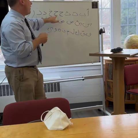 【VCA课后俱乐部】Georgetown大学的Gertz教授主持的课后阿拉伯文化俱乐部非常有趣