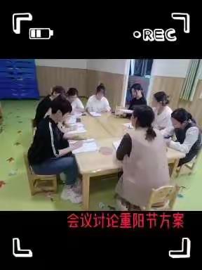 金秋时节”阳光礼仪幼儿园果蔬展销会