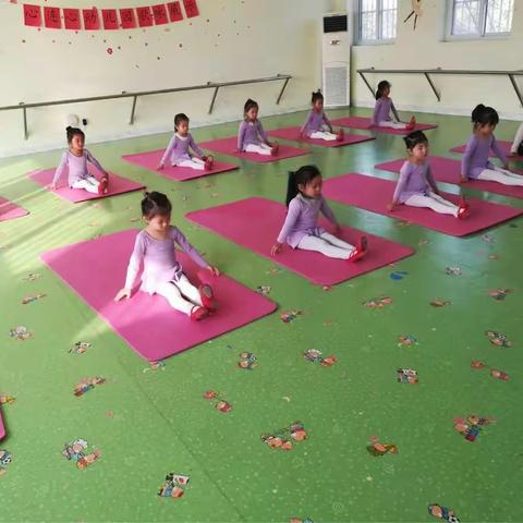 心连心幼儿园特色舞蹈课程
