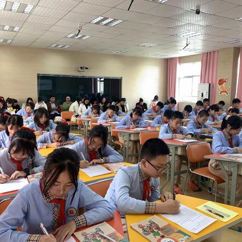 人间四月芳菲尽，教研之花永不衰——2022年刘小玲名师工作室暨红旗二小英语组第四次教研活动
