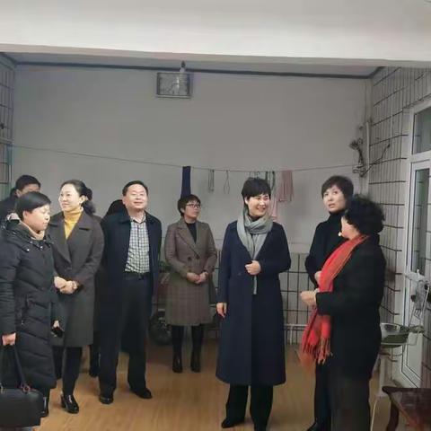 省妇联副主席薛寒到矿区调研“美丽庭院”创建工作