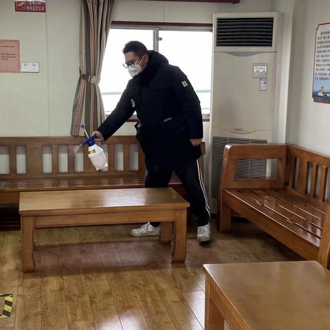 同气连枝  共盼春来