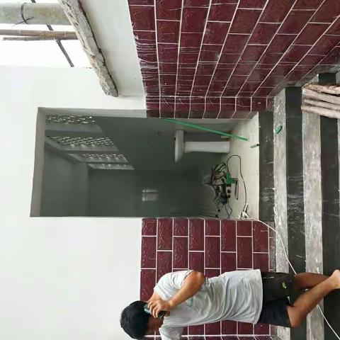 我校的新厕所