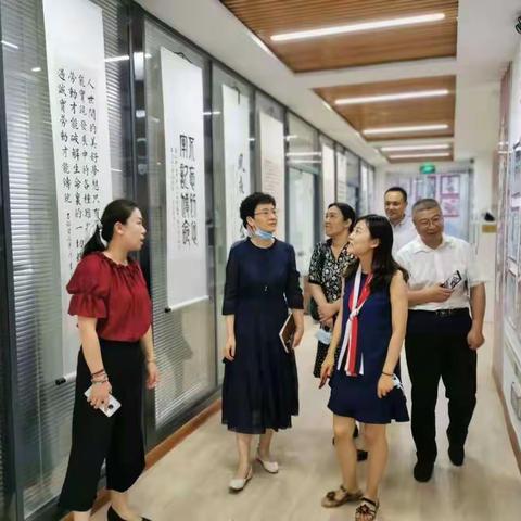 济南市社保市中分中心到杆石桥街道乐山小区社区党群服务中心调研