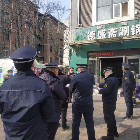 多措并举拆除私搭乱建 营造良好街区环境