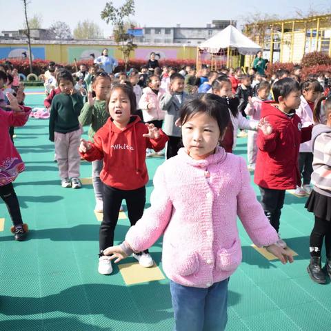 春天镜头下的舒庄中心幼儿园