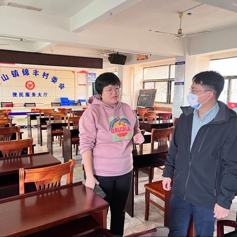 区政府办深入挂点村委会开展60岁以上老人疫苗接种宣传工作