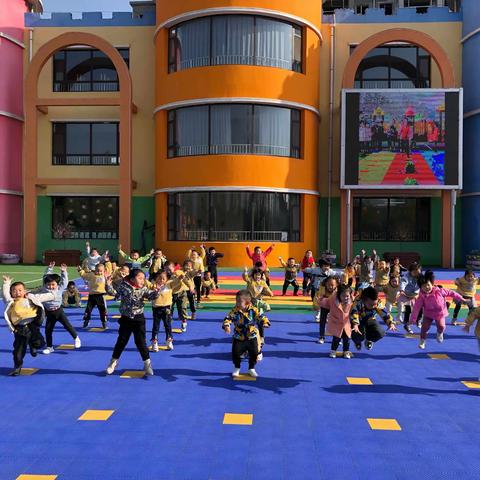 【春暖花开·奔你而来】小六班四月区域活动掠影