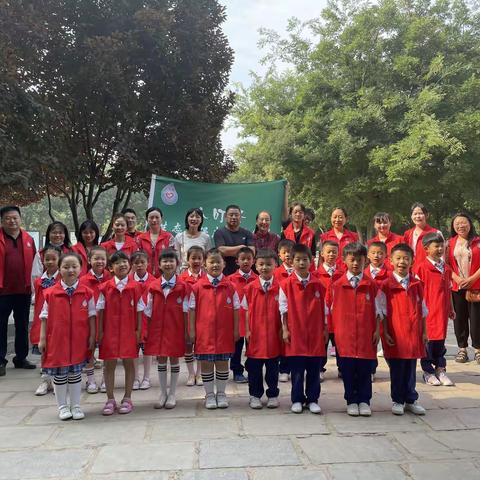 节约粮食 共享美好“食”光----风华读书社主题活动