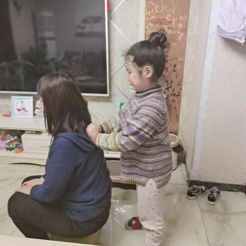 感恩伴我，温情三八——新泰市汶城实验小学庆三八主题活动