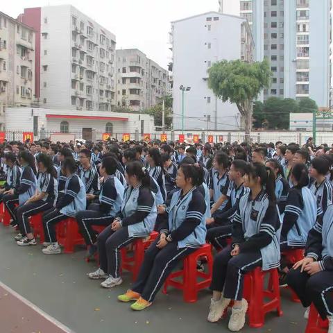 努力拼搏，不负韶华--记南宁沛鸿民族中学初三年级中考鼓劲会