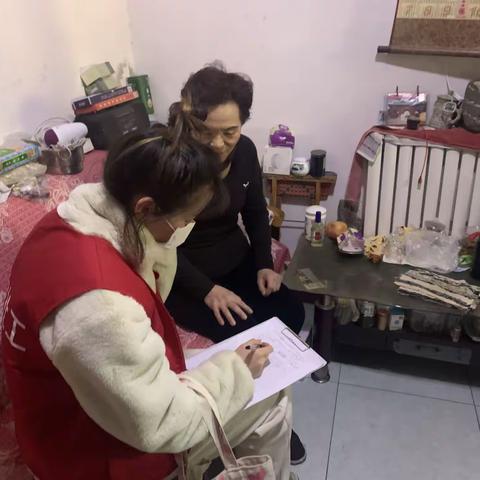 继续暖心行动，走访独居老人