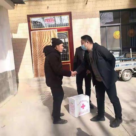 博爱送万家   善举暖人心