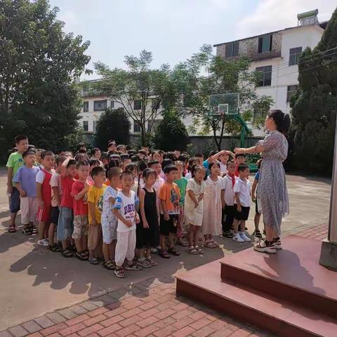 李家小学防溺水安全教育活动