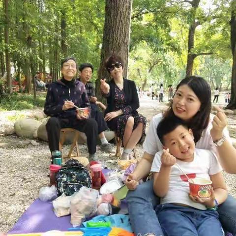 母亲节陪妈妈游龙湾，祝妈妈节日快乐！我们永远爱你❤️❤️❤️