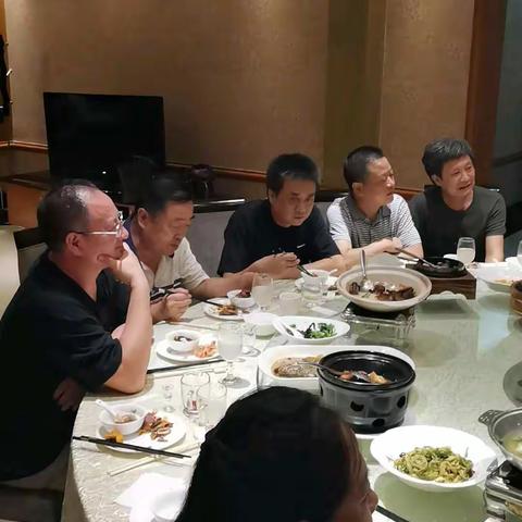 同事相聚