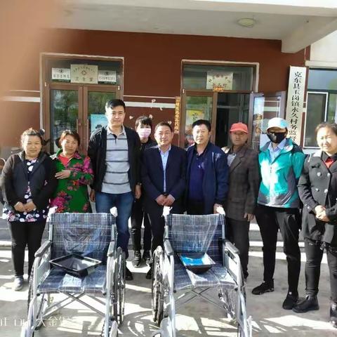 帮助贫困残疾人 共享社会关爱阳光