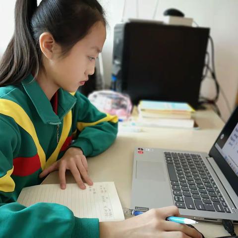 农林停课不停学  春暖教育云相约