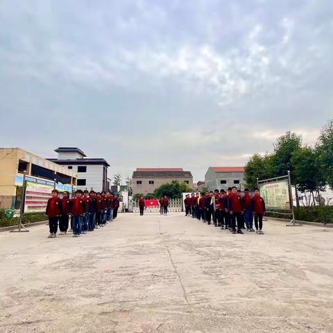 喜迎二十大  争做好队员———后毛村小学少先队入队仪式