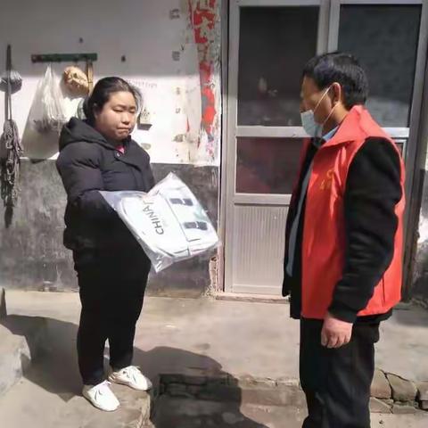 “阳春三月学雷锋  爱暖童心在行动”—后谢镇开展“关爱弱势群体”志愿服务活动