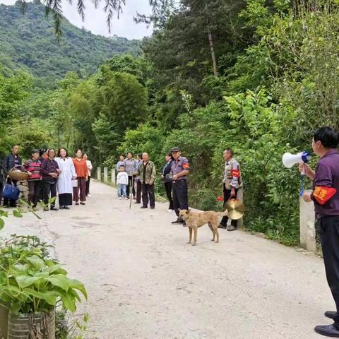 天竺山镇三官殿村：开展防汛演练 巩牢安全“防火墙”