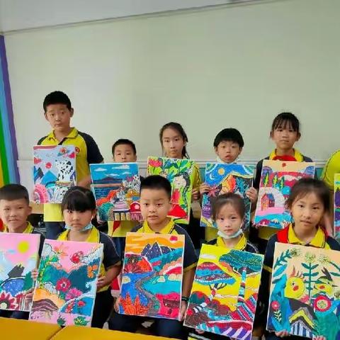 🌈小状元秋季绘画班招生了🎨报名即送试上课，交费即送整期价值99的绘画材料，老带新团报更优惠哦🤭