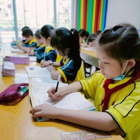 小状元托辅中心2022年秋季午晚托班开始报名了🎉🎉小班制教学，名额有限，早报名早安排😘