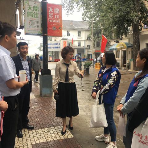区公共就业和人才交流综合服务中心党支部深入西航第三社区开展“社区工作日”活动（副本）