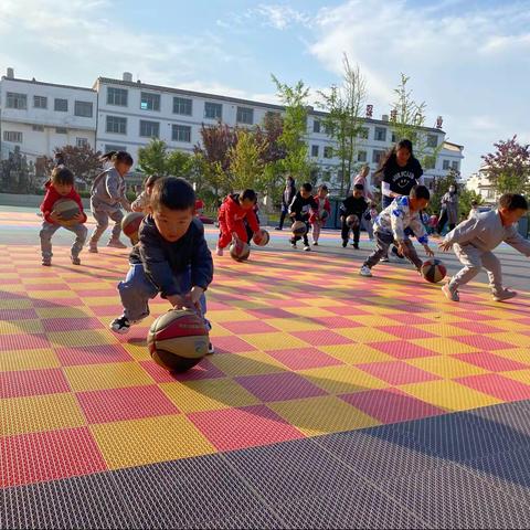 永丰中心幼儿园🌈五一放假通知和温馨提示🌈以及「多彩的幼儿园生活」分享——樱桃一班