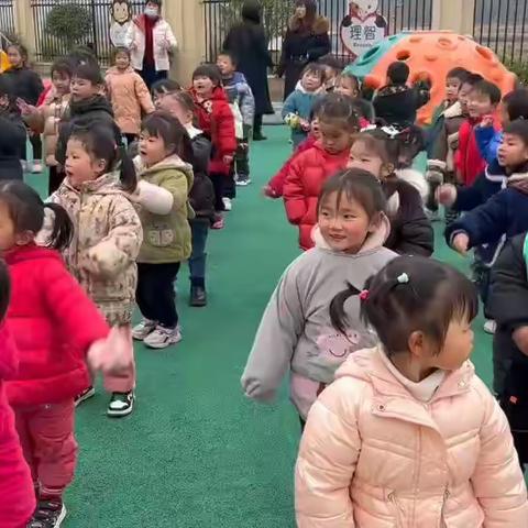 〔班级动态〕英将乡中心幼儿园小班第三周生活记录篇