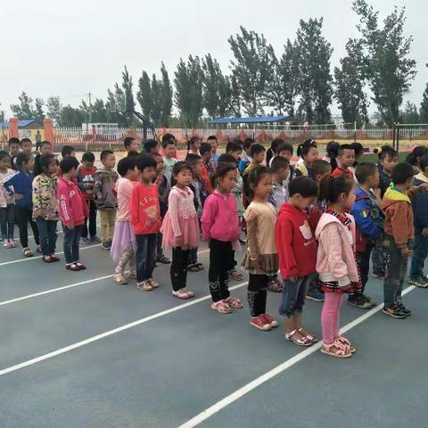 李家户镇文禄小学趣味运动会