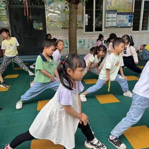 2023年金葵花幼儿园跆拳道春季班训练集锦