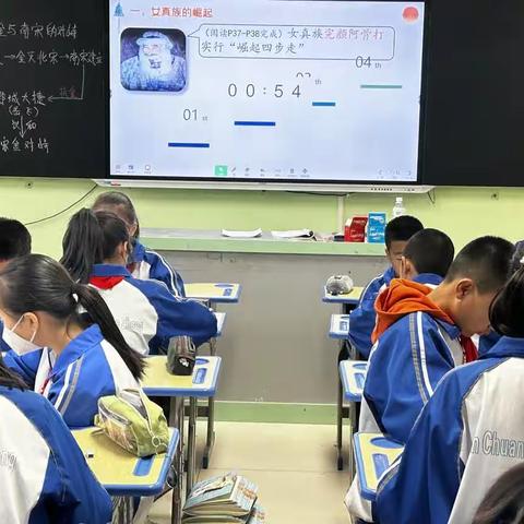 课程育人，思政先行