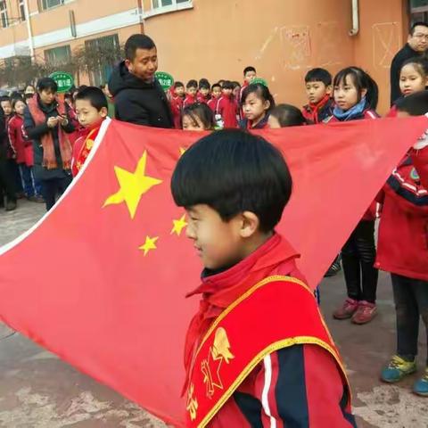 学会承担，做有责任心的人——【上安小学】四（2）班升旗暨值周汇报