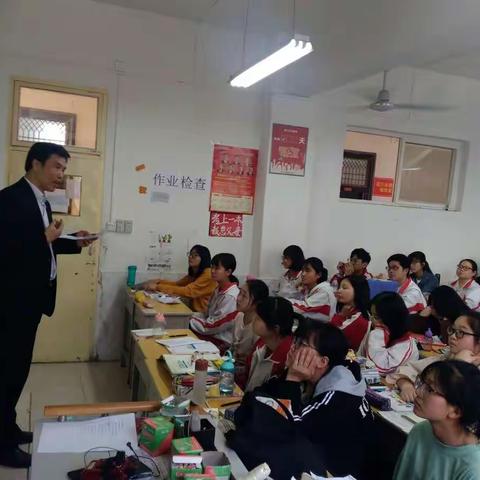 亲力亲为促复习，十三班迎来新家人。