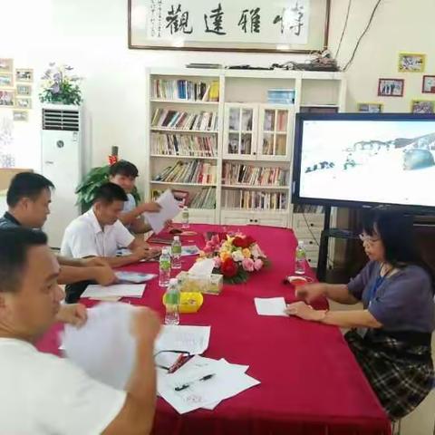 学校德育工作微讲座——万小萍。第三团队跟班学习纪实之八。