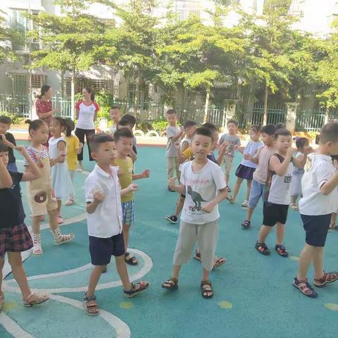 临高海之南幼儿园果一班一日照片分享（2019.6.6）