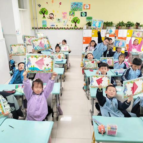 泰华一年二班折纸《热带鱼》