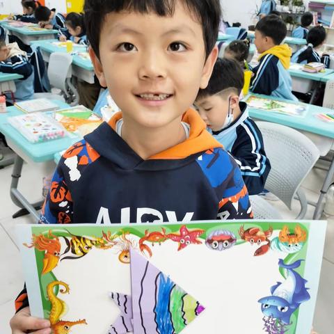 泰华一年四班折纸《热带鱼》