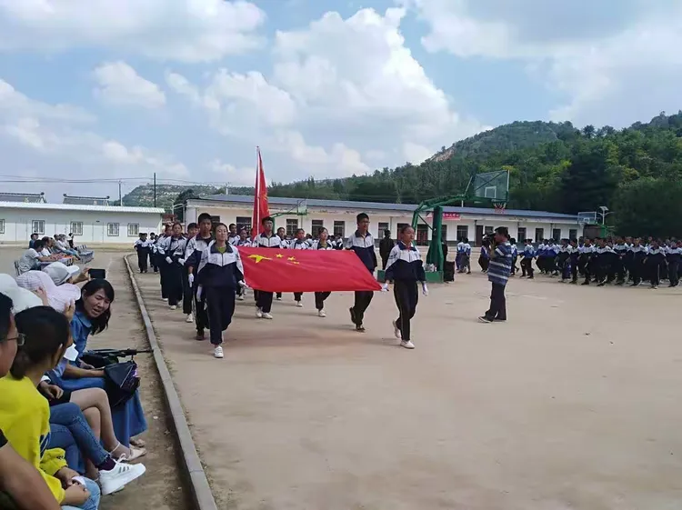 罗汉洞中学2019秋季学生军训掠影